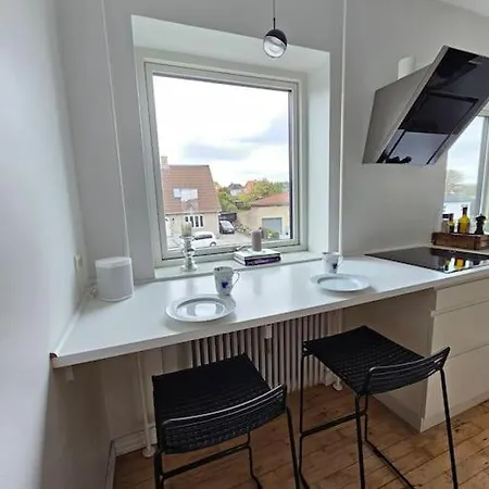 Med Altan Og Gratis Parkering Aalborg