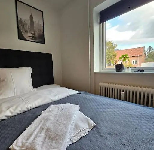Med Altan Og Gratis Parkering Apartament *