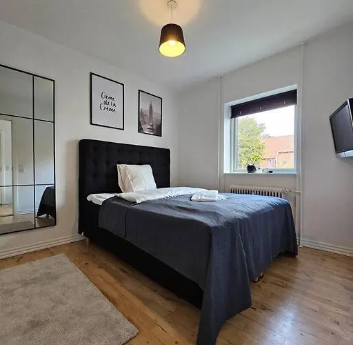 Med Altan Og Gratis Parkering Apartament *